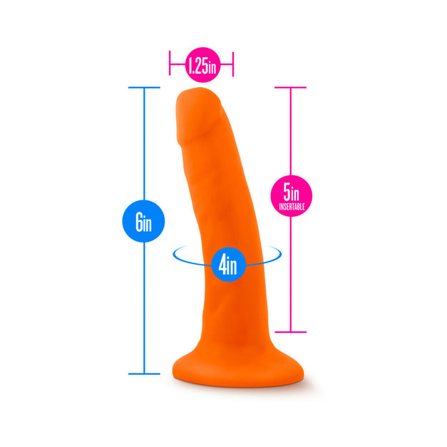 Consolador Blush Neo de 6 pulgadas de doble densidad con ventosa, color naranja neón