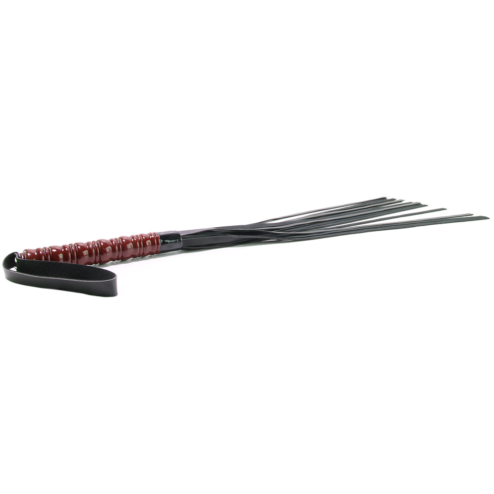 Flogger de caoba con sexo y travesuras